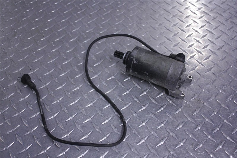 1989 YAMAHA FZR 400 ENGINE STARTER MOTOR OEM FZR400 89