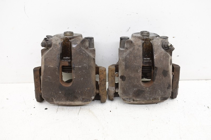 2002 BMW E39 530i Rear Left Right Brake Calipers Set With Brackets OEM KW63