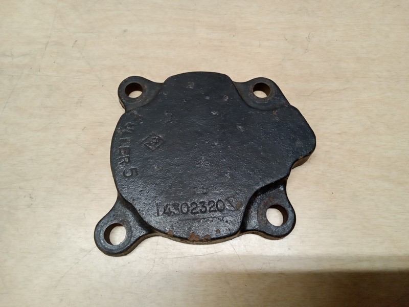 Fuller 4302320 Aux Bearing Shaft Cover