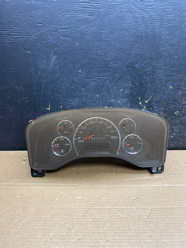 2010 20011 Chevrolet Express Speedometer Cluster Gauge w0285 DG