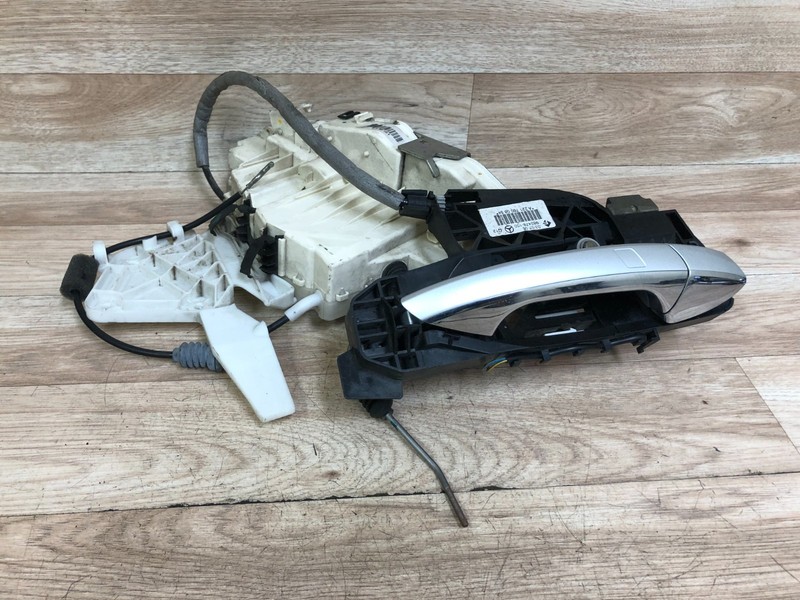 MERCEDES BENZ OEM W221 S550 S600 REAR PASSENGER SIDE DOOR ACTUATOR LATCH LOCK