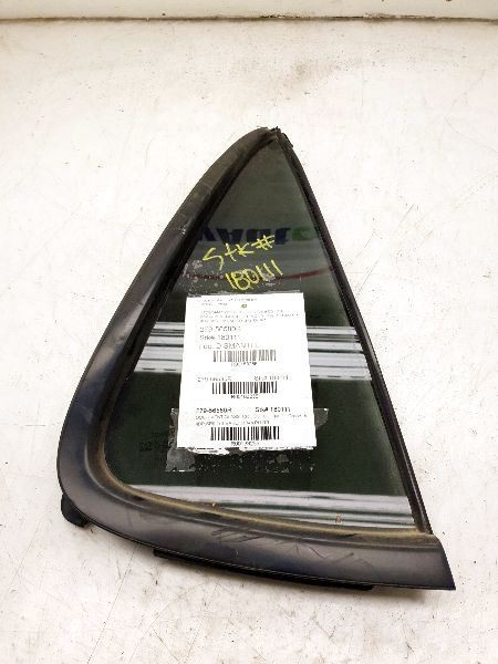 01-07 TOYOTA SEQUOIA SR5 PASSENGER SIDE REAR DOOR VENT GLASS