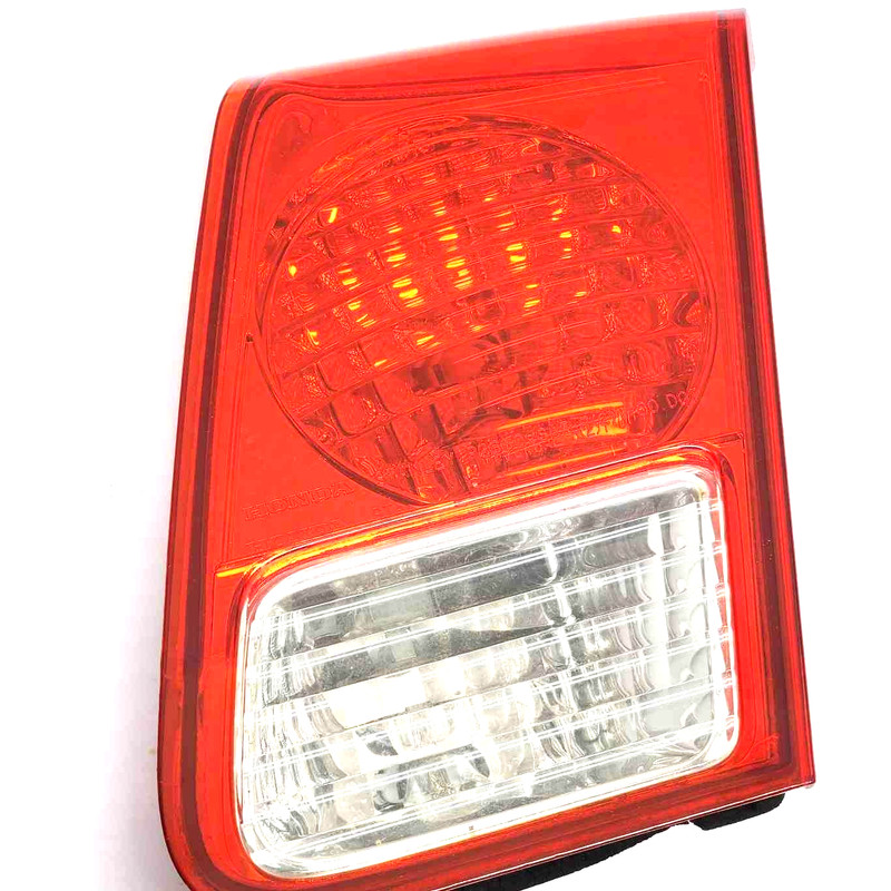 2004 Civic Sedan RH Passenger Side Tail Light Lid Mounted Assembly 34151S5BA01
