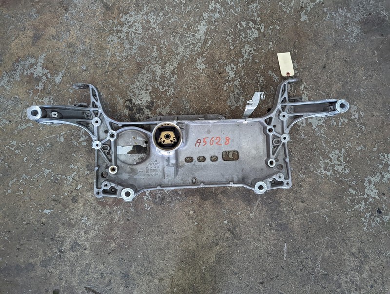 Front Crossmember 2018 Audi Q3 3C0199369H 2015 2016 2017