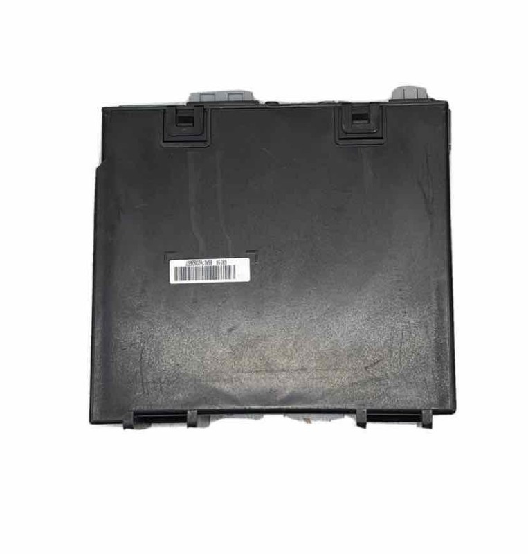 2017 2018 GMC SUBURBAN 1500 RADIO RECEIVER ASSY OEM 84278527