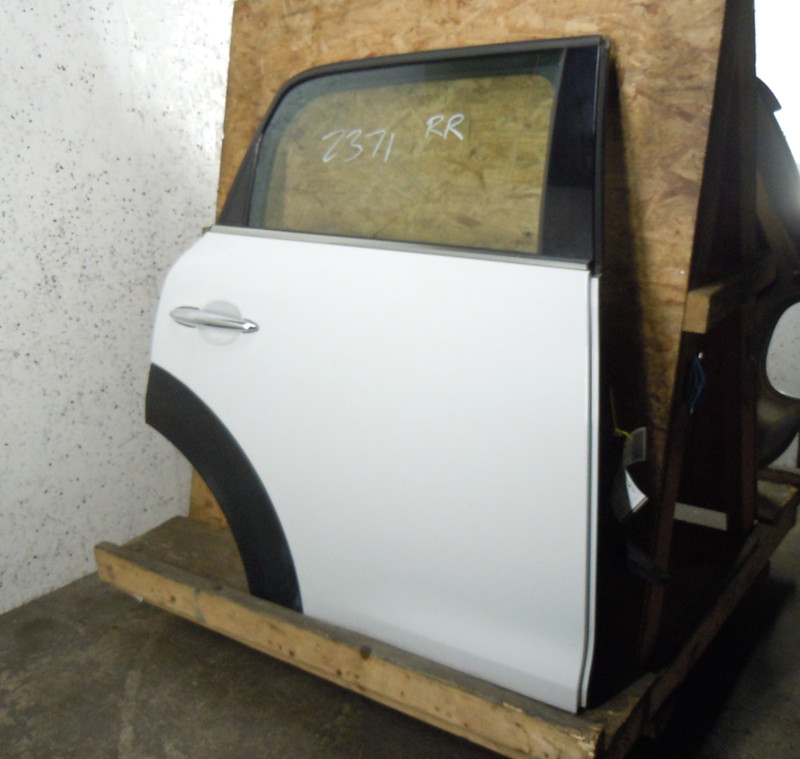 11-15 Mini Cooper Countryman Rear Door Assembly Passenger Right Electric OEM B15