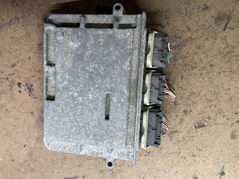 2007 Ford Crown Victoria 4.6L Engine Control Computer 7w7a-12a650-abb N4649 DG