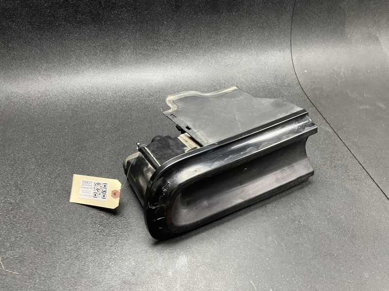 Rear Left Outer Tail Light Lamp 2018 Dodge Challenger 68174069AF 2015 - 2023 X