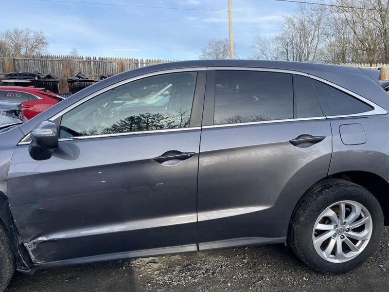 2016-2018 ACURA RDX LEFT ROCKER W/POST GRAY PC:NH797M 3.5L AT AWD 89K BASE 63070