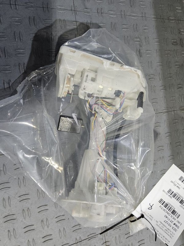 Fuel Pump Only Fuel Tank Mounted Fits 18-25 CAMRY 3559397