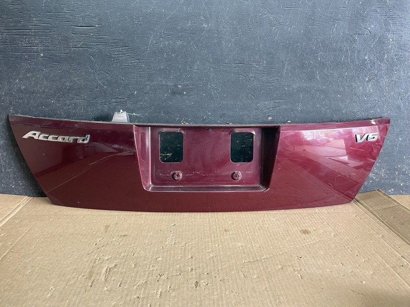 2008 to 2009 Honda Accord Sedan Trunk Deck Lid Trim Panel Molding AB3071 DG