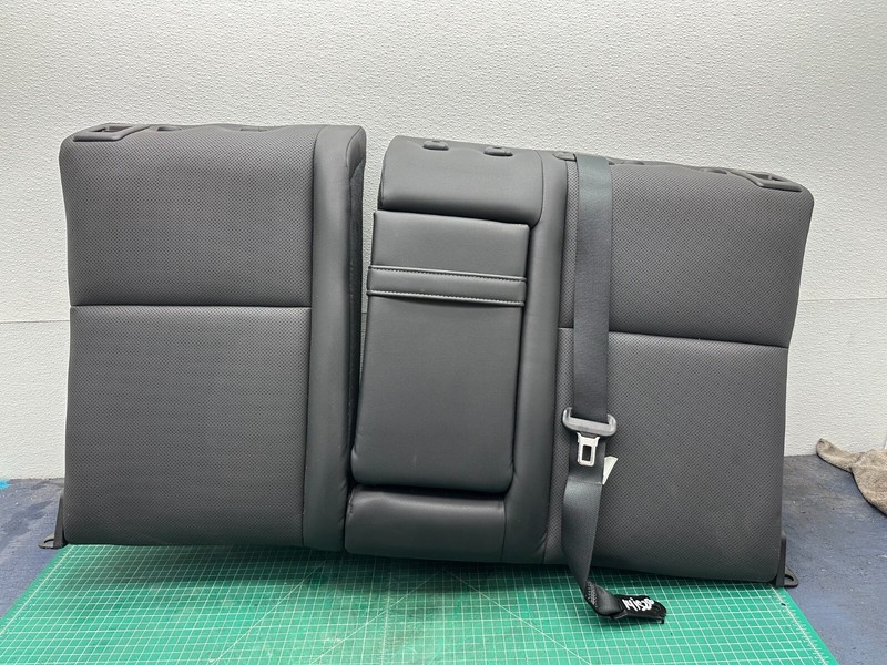 14-15 LEXUS IS250 - REAR SEAT TOP UPPER CUSHION W/ ARMREST OEM