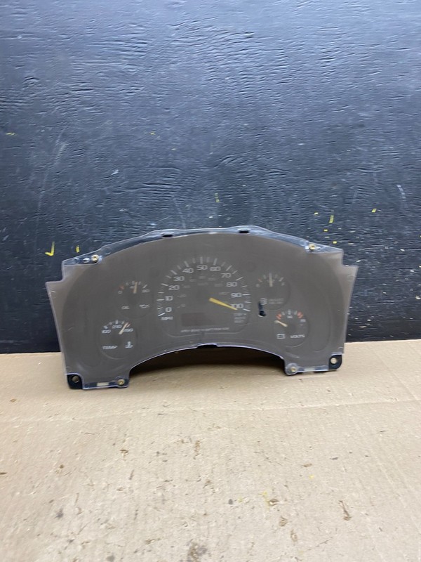 1996 to 2000 Chevrolet Express Speedometer Cluster Gauge OEMu4847 DG