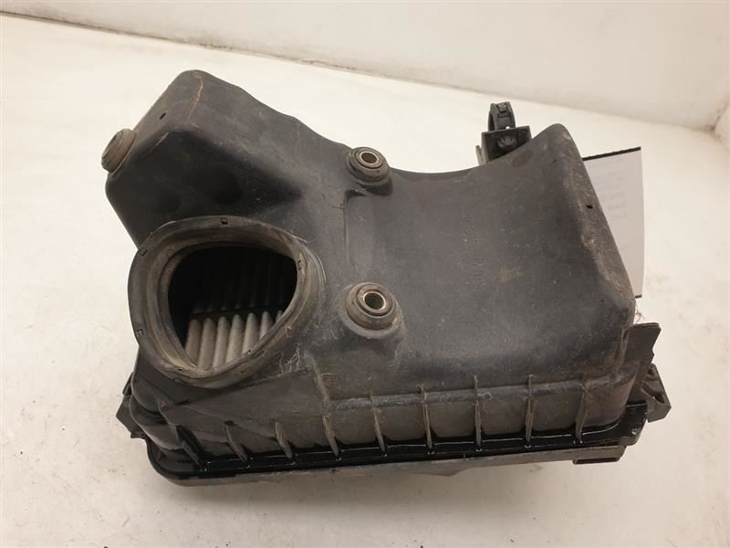 89-99 TOYOTA COROLLA 1.8L AIR CLEANER BOX