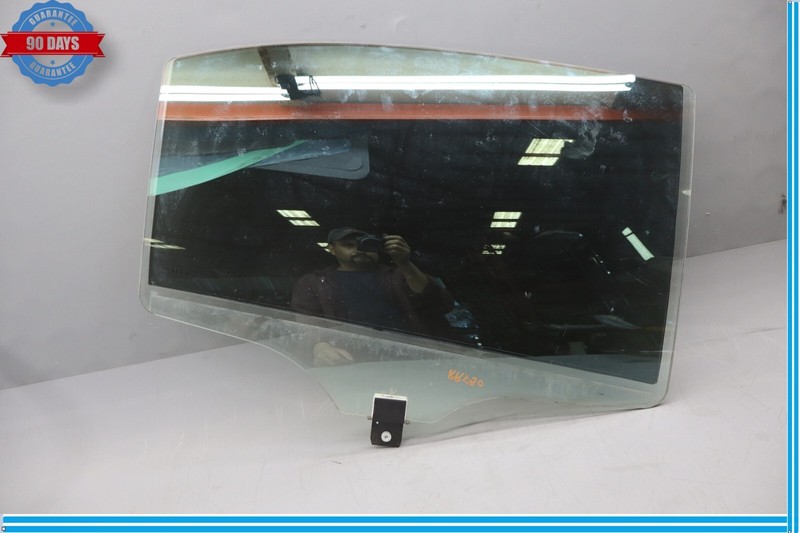 07-13 Mercedes W221 S550 S63 AMG Rear Right Passenger Door Window Glass Oem
