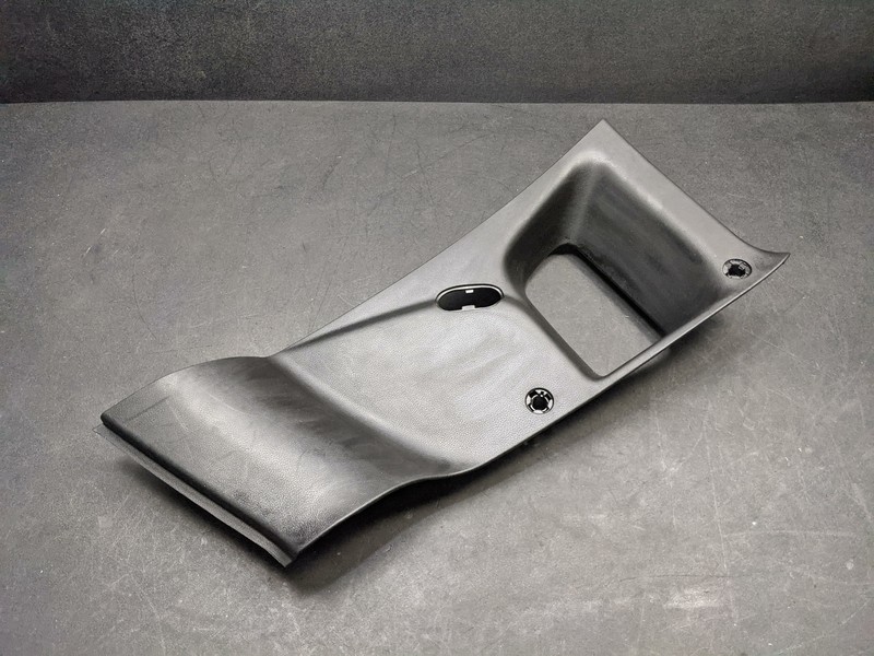 Right C-Pillar Upper Trim Panel 2018 Jeep Renegade 6UK60LXHAA 2017 - 2023