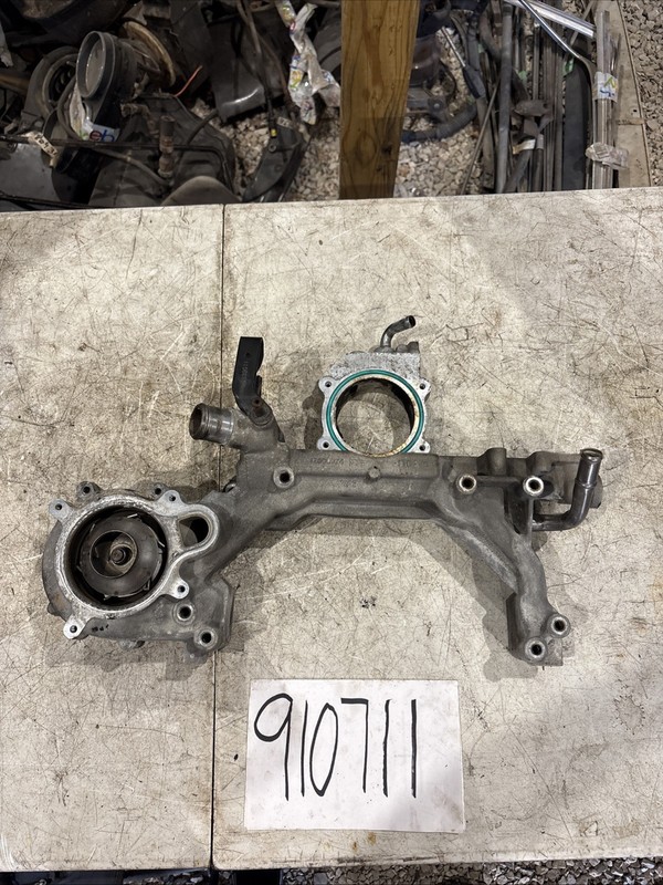 2006-2011 Cadillac DTS Engine 4.6L WATER PUMP HOUSING CROSSOVER PIPE 12600024