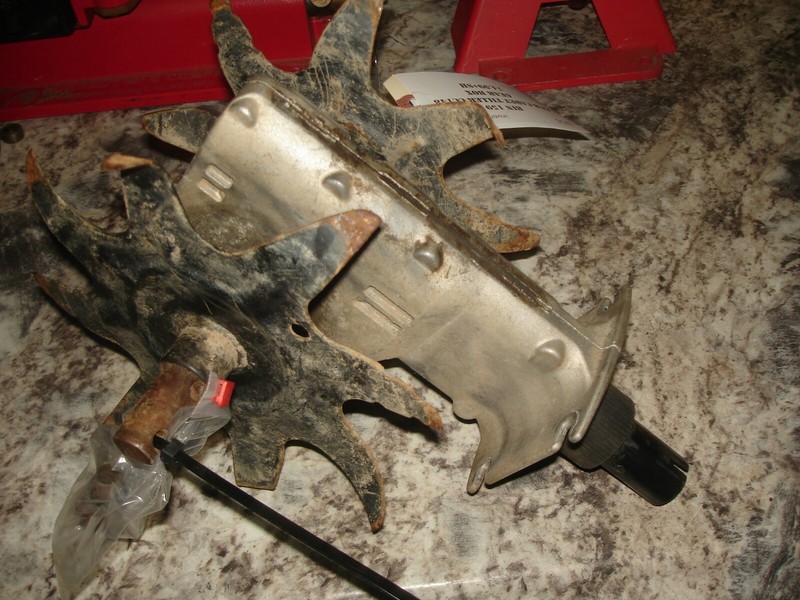 Cub Cadet cc148 gear box garden tiller part only bin 159