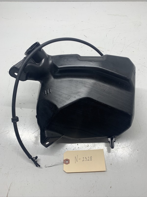 21-22 TESLA MODEL Y WINDSHIELD WASHER FLUID TANK RESERVOIR 1490400-00 N-2328 S24