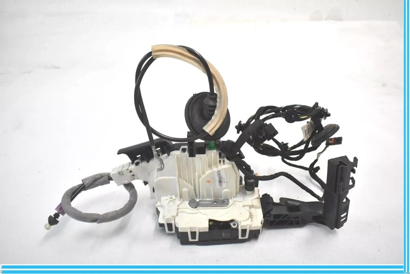 08-16 Mercedes W207 E350 Front Left Side Door Lock Latch Actuator OEM