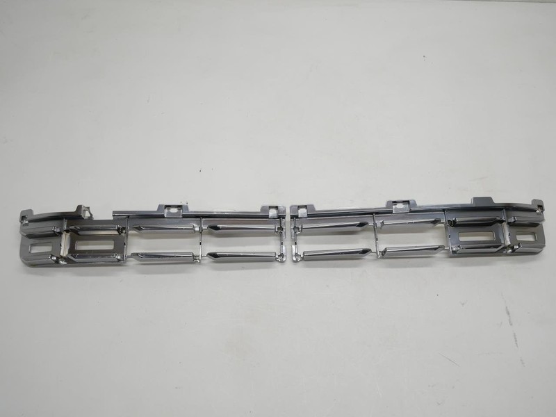 2023-2024 Hyundai Palisade Front Lower Left and Right Grille Set Pair (2) OEM