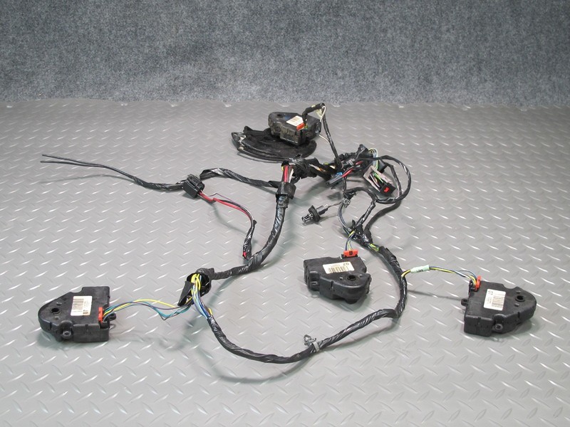 2008-2009 HUMMER H2 FRONT A/C HEATER FLAP DOOR ACTUATOR MOTOR WIRING SET