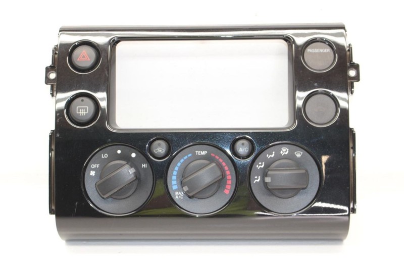 07-10 Toyota FJ Cruiser 4.0L Heat and Ac Temperature Controller with Dash Bezel