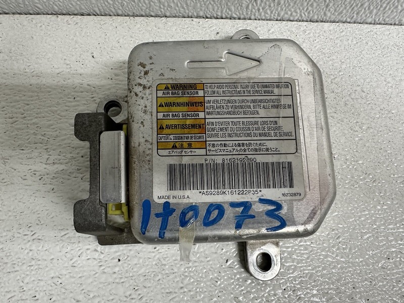 1995-1997 Isuzu Rodeo Occupant Module Computer ID: 8162192890