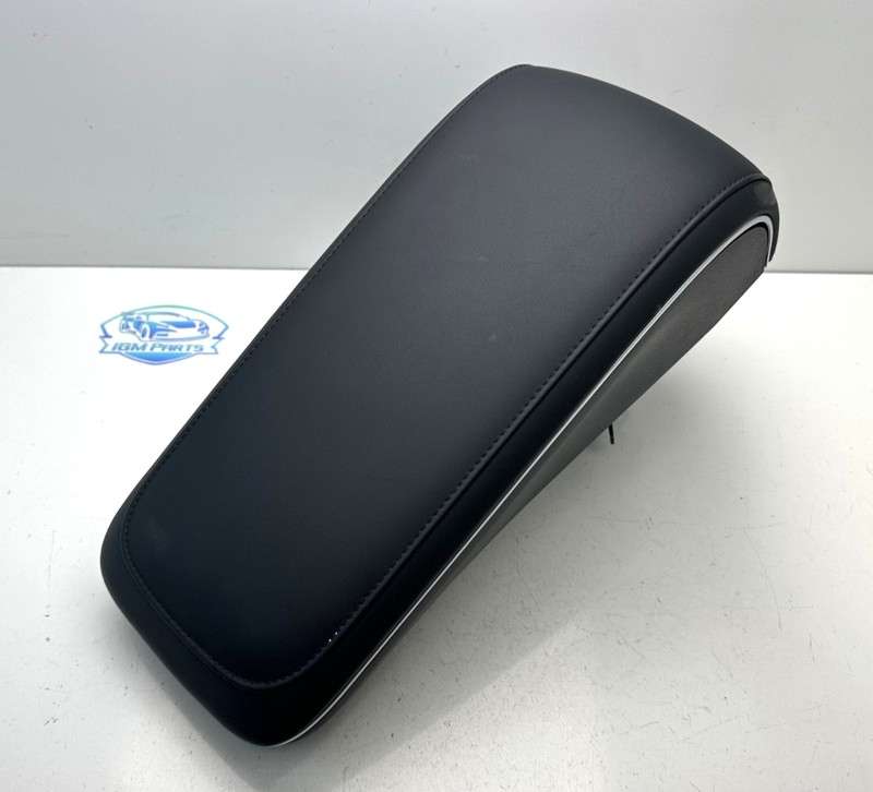 2022-2024 HYUNDAI IONIQ 5 CENTER CONSOLE ARMREST ARM REST LID BLACK OEM