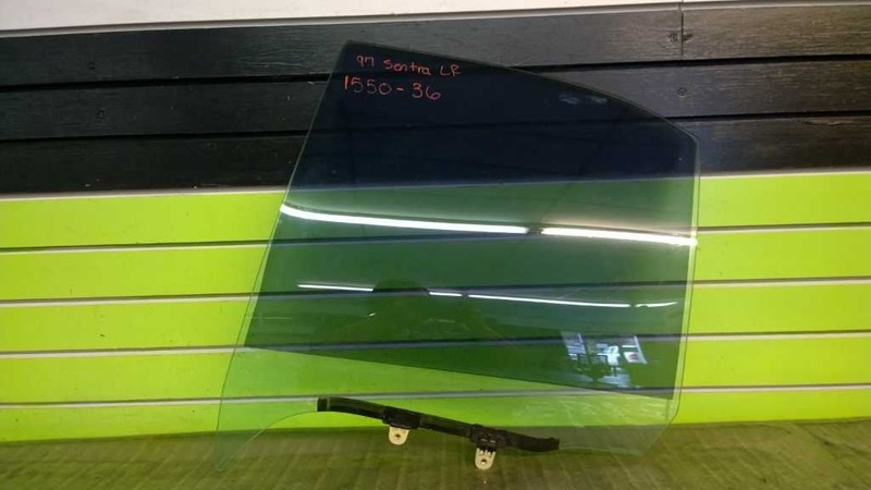 97 SENTRA GXE SDN DRIVER LEFT REAR DOOR WINDOW GLASS OEM 1550-36