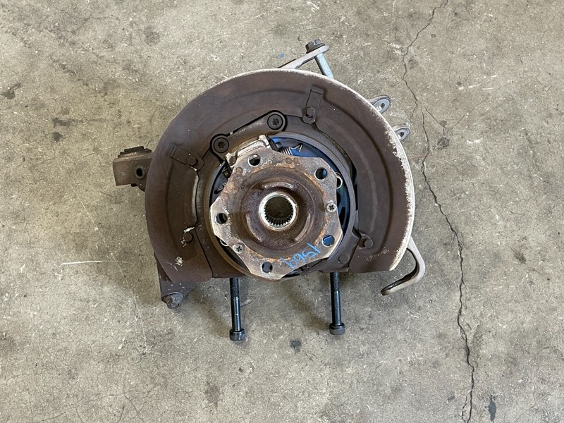 2012-2016 Porsche 991 911 Rear Right Pass Spindle Knuckle Hub RWD 1569 OEM