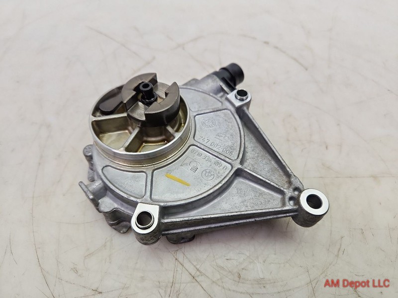 2014 BMW 320i 328i N26 N20 F30 F31 Engine Vacuum Pump 11667622380