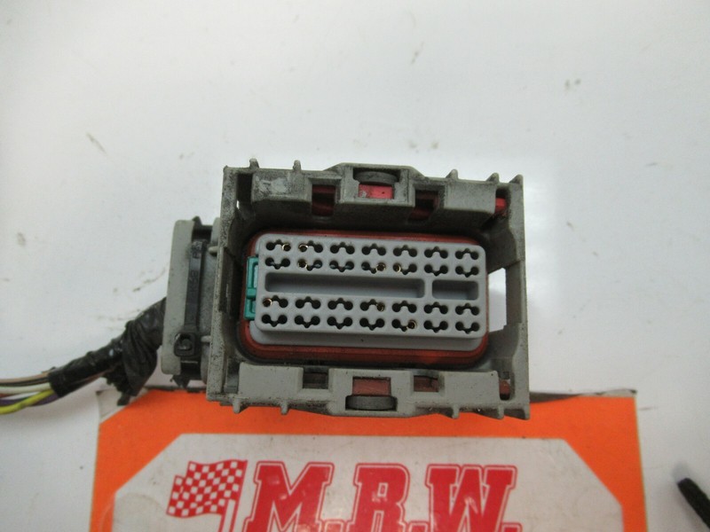 ENGINE COMPUTER WIRE PLUG CONNECTOR PIGTAIL GREY ECM Powertrain Control Module