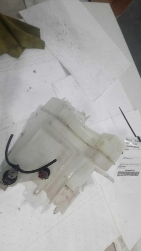 2016 Nissan Murano Washer Fluid Reservoir OEM Silver 289105AA0A - Missing Spout
