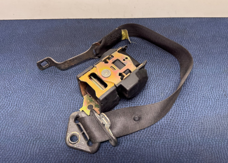 85-91 BMW E30 318i 325i 325e Front Left Driver Side Sedan Upper Seat Belt OEM