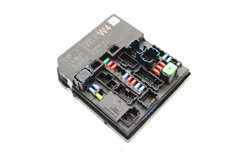 Engine Fuse Box Fits 13-17 LEAF 284B73NA3A