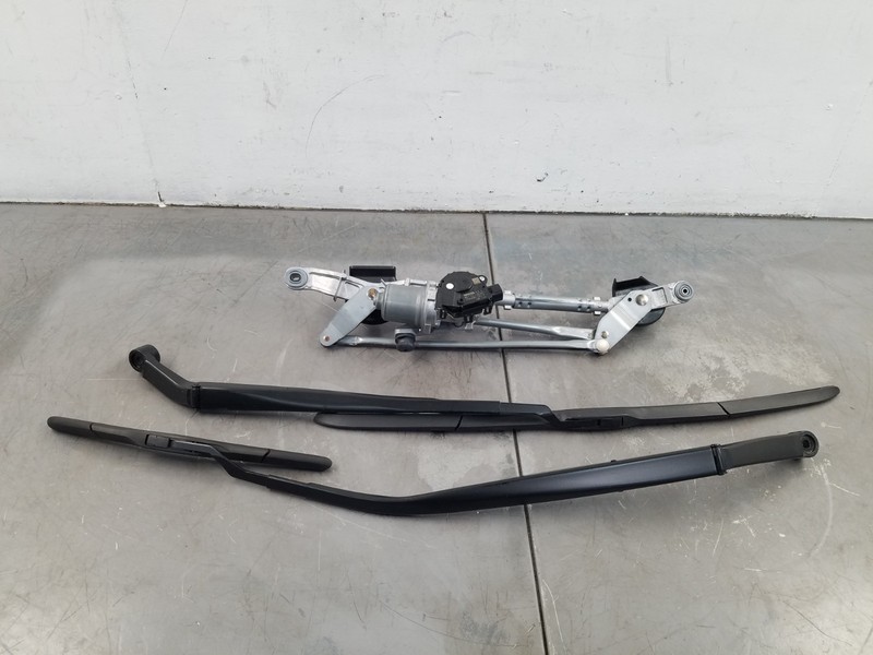 2025 Toyota Corolla GR AWD Windshield Wiper Motor / Arms 3K Miles #7476 B7