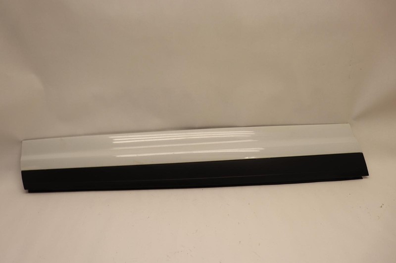 2011-2018 PORSCHE CAYENNE FRONT LEFT DRIVER SIDE DOOR MOLDING COVER OEM