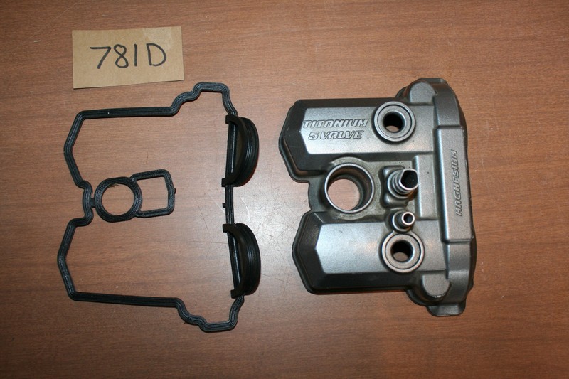 2004 Yamaha YZ 450F Valve Cover with GasketOEM 04 A