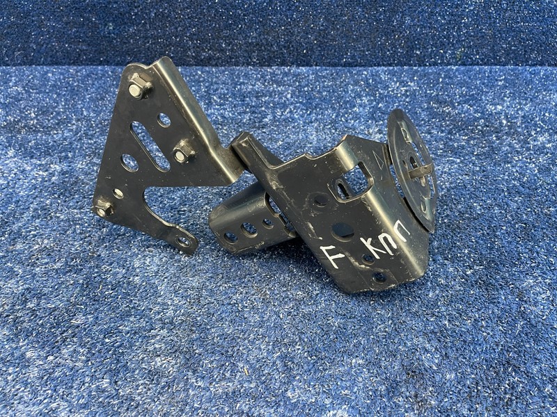 2018-2021 LEXUS NX300 2.0L FRONT ENGINE FRAME MOUNT SUPPORT BRACKET OEM