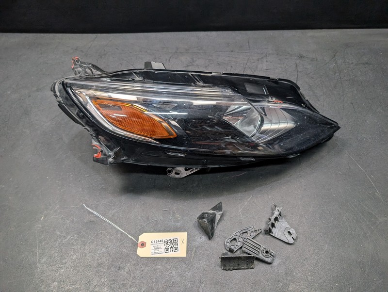 Front Right Headlight Headlamp Halogen 2021 Chevrolet Malibu 84680166 19 - 24 X