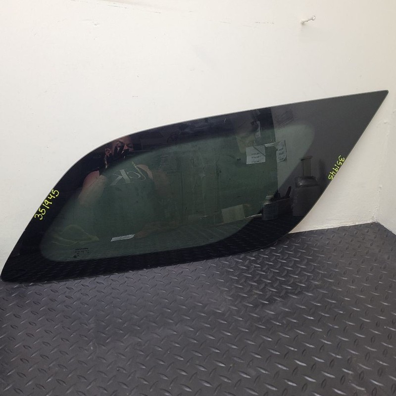 11-24 Dodge Durango Left Driver Quarter Glass W/ Privacy Tint OEM 68092701AA