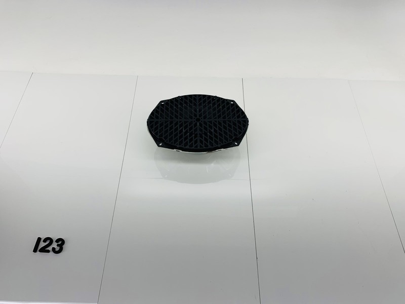 15-20 JEEP RENEGADE FRONT OR REAR DOOR PANEL SOUND AUDIO SPEAKER OEM