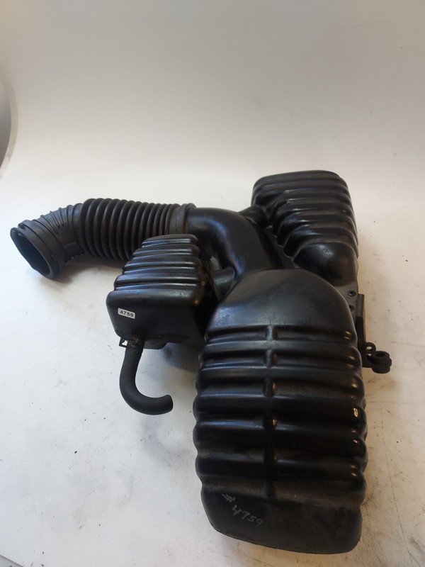 2007 Saturn Vue 2.4L Hybrid Air Intake Cleaner Resonator Tube Duct Oem