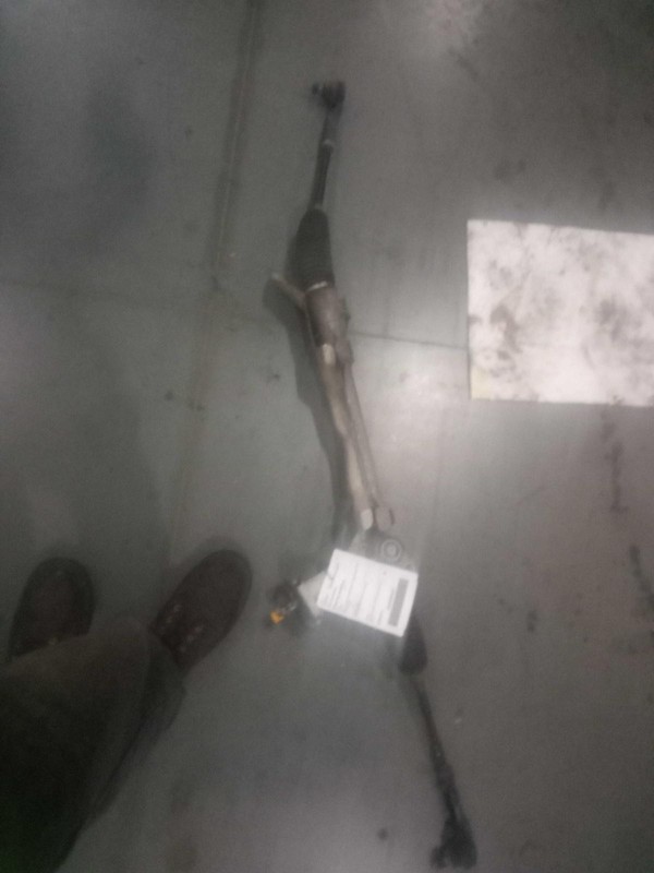 2017 Hyundai Elantra Rack and Pinion Assembly OEM 73000 Miles White
