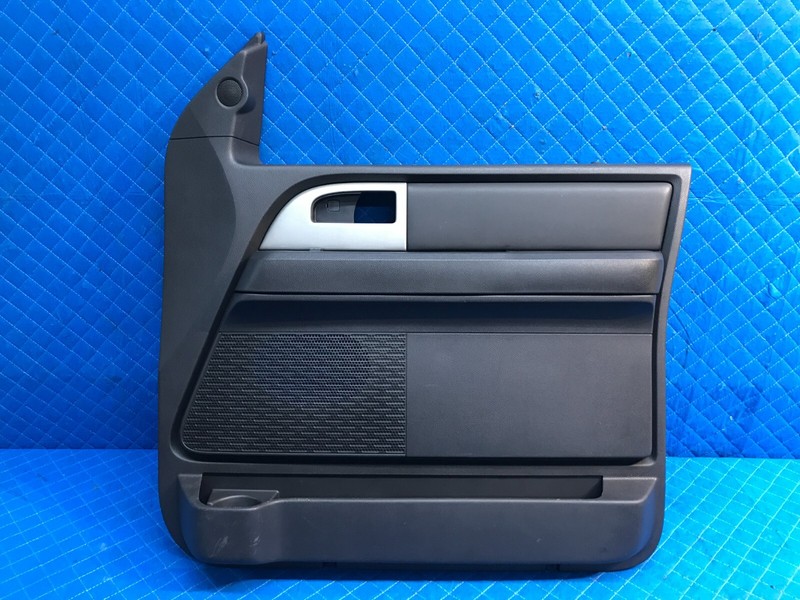 2007-14 FORD EXPEDITION Front Right Passenger Side Door Trim Panel Interior OEM