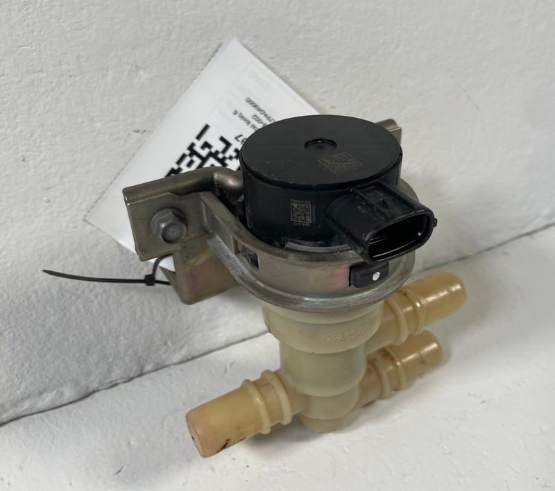 23-25 HYUNDAI IONIQ 6 3-WAY BATTERY COOLING CONTROL VALVE 375W3-KL00 # 110507