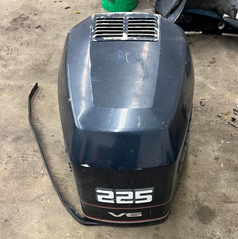 Evinrude Johnson Outboard 225hp Engine Cowl 0284531 1994 M/Y