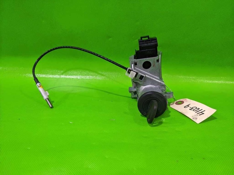 03-06 TAHOE IGNITION SWITCH CYLINDER HOUSING W/KEY OEM 4103-9