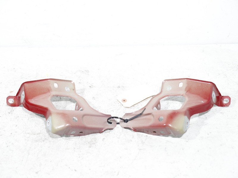 17-23 Model 3 Front Left/Right Fender Support Bracket 1086017-00-C/1086016-00-C